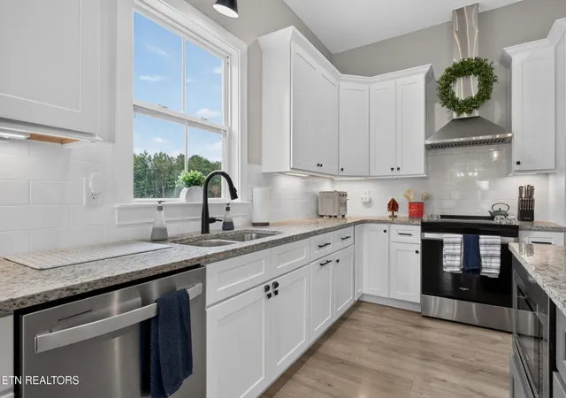 Photo 3 of Single family home for sale at 4521 Jack Dr, Cookeville, TN 38506 | MLS# 1355788 | Listing updated on 2026-09-24