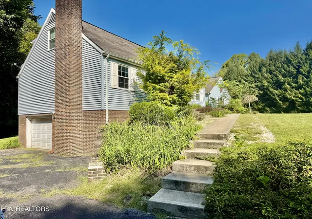 Photo 3 of Single family home for sale at 770 Presidential Blvd, Harrogate, TN 37752 | MLS# 1355686 | Listing updated on 2026-09-16