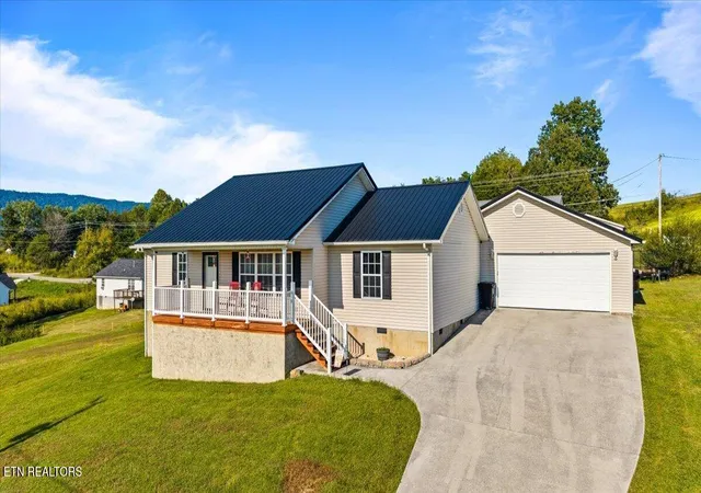 Photo 2 of Sale Pending at 1143 Earnhart, La Follette, TN 37766 | MLS# 1355876 | Listing updated on 2026-10-02
