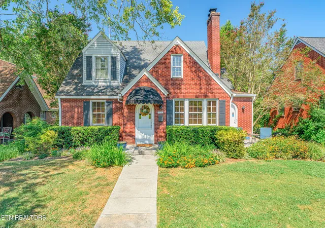 Photo 1 of Sale Pending at 1731 Emoriland Blvd, Knoxville, TN 37917 | MLS# 1355689 | Listing updated on 2026-09-22