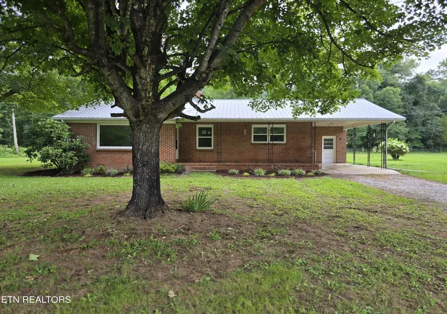Photo 2 of Single family home for sale at 6117 Hills Crk Rd, Mc Minnville, TN 37110 | MLS# 1355817 | Listing updated on 2026-09-28