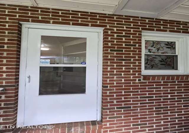 Photo 3 of Single family home for sale at 6117 Hills Crk Rd, Mc Minnville, TN 37110 | MLS# 1355817 | Listing updated on 2026-09-28