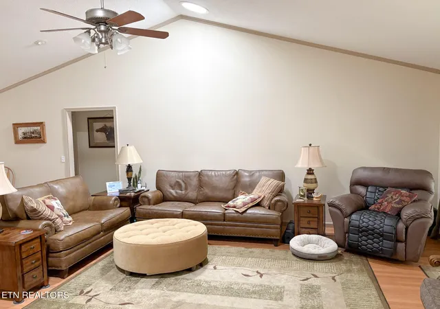 Photo 3 of Single family home for sale at 1133 Summerwind Dr, Crossville, TN 38571 | MLS# 1355789 | Listing updated on 2026-09-17