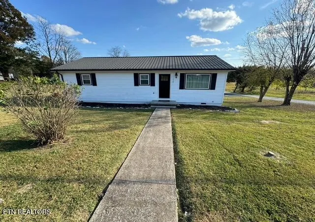 Photo 1 of Single family home for sale at 119 Vista View Dr, Ewing, VA 24248 | MLS# 1355725 | Listing updated on 2026-10-09