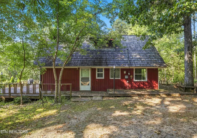 Photo 3 of Sale Pending at 1203 Golf Crse Rd, Newport, TN 37821 | MLS# 1355924 | Listing updated on 2026-09-23