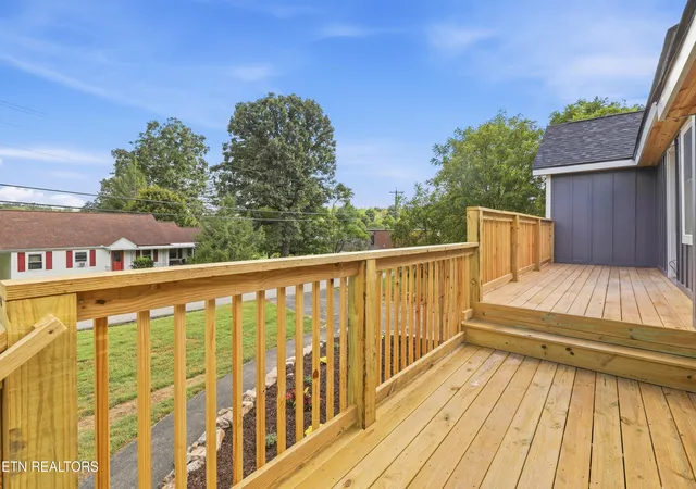 Photo 4 of Single family home for sale at 4533 Wildwood Springs Rd, Maryville, TN 37804 | MLS# 1356792 | Listing updated on 2026-09-25