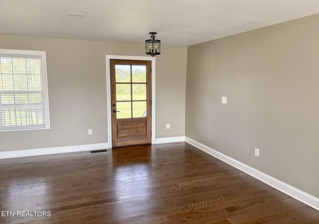 Photo 3 of Single family home for sale at 226 Ike Burgess Rd, Crossville, TN 38572 | MLS# 1355787 | Listing updated on 2026-09-22