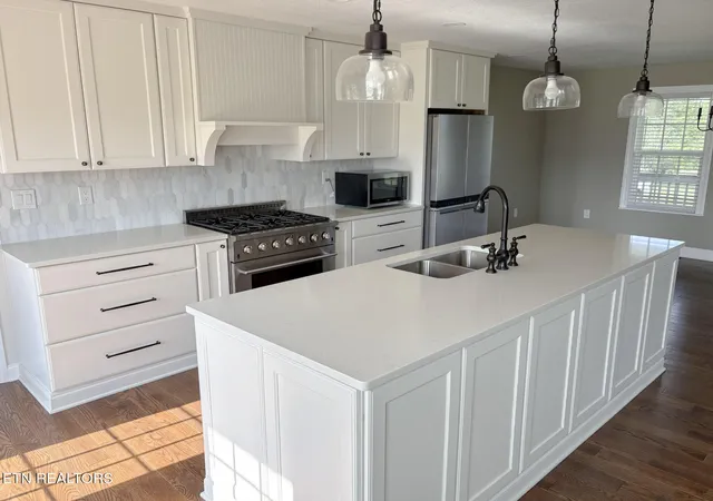 Photo 4 of Single family home for sale at 226 Ike Burgess Rd, Crossville, TN 38572 | MLS# 1355787 | Listing updated on 2026-09-22