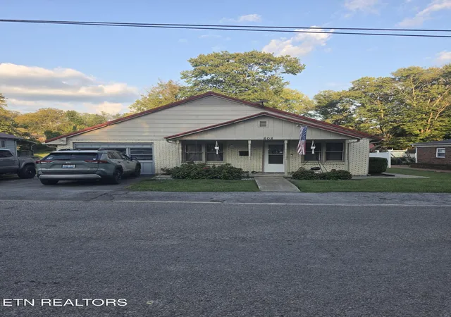 Photo 1 of Sale Pending at 808 N 28th Street, Middlesboro, KY 40965 | MLS# 1355737 | Listing updated on 2026-09-24