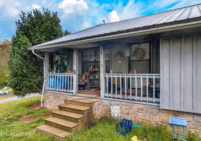 Photo 3 of Single family home for sale at 558 Black Walnut St, Newport, TN 37821 | MLS# 1356842 | Listing updated on 2026-09-25