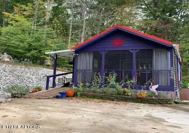Photo 3 of Single family home for sale at 124 Lincoln Ct, Harrogate, TN 37752 | MLS# 1355743 | Listing updated on 2026-09-22