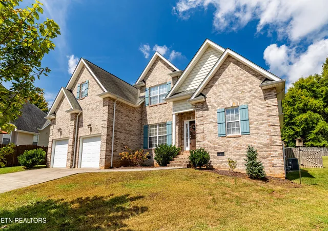 Photo 2 of Single family home for sale at 7907 Corbin Ln, Knoxville, TN 37931 | MLS# 1355908 | Listing updated on 2026-10-09