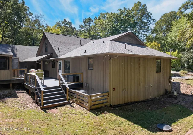 Photo 3 of Single family home for sale at 4434 Oakhurst Dr, Louisville, TN 37777 | MLS# 1355750 | Listing updated on 2026-09-17