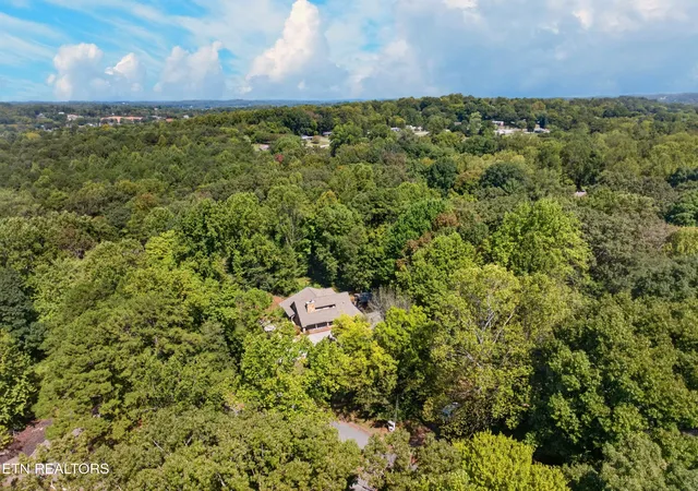 Photo 54 of Single family home for sale at 4434 Oakhurst Dr, Louisville, TN 37777 | MLS# 1355750 | Listing updated on 2026-09-17