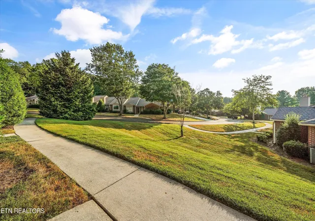 Photo 3 of Condo for sale at 5032 Griffins Gate Ln, Knoxville, TN 37912 | MLS# 1356009 | Listing updated on 2026-09-24
