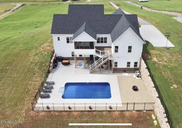 Photo 2 of Single family home for sale at 5316 Old Niles Fry Rd, Maryville, TN 37801 | MLS# 1356034 | Listing updated on 2026-09-19