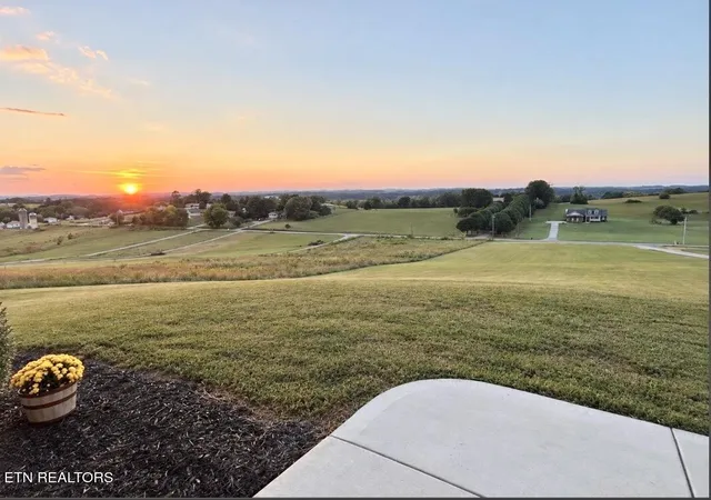 Photo 4 of Single family home for sale at 5316 Old Niles Fry Rd, Maryville, TN 37801 | MLS# 1356034 | Listing updated on 2026-09-19
