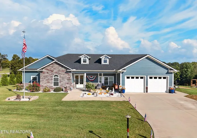 Single family home for sale at 1015 Horizon Dr, White Pine, TN 37890 | MLS# 1355775