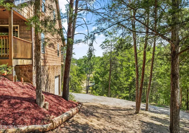 Photo 4 of Single family home for sale at 2004 Kerr Rd, Sevierville, TN 37876 | MLS# 1355920 | Listing updated on 2026-09-18