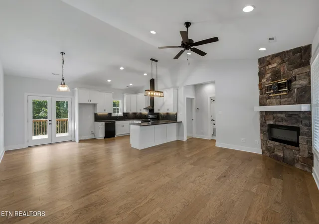 Photo 4 of Single family home for sale at 334 Timber Crk Rd, Maynardville, TN 37807 | MLS# 1356793 | Listing updated on 2026-09-25