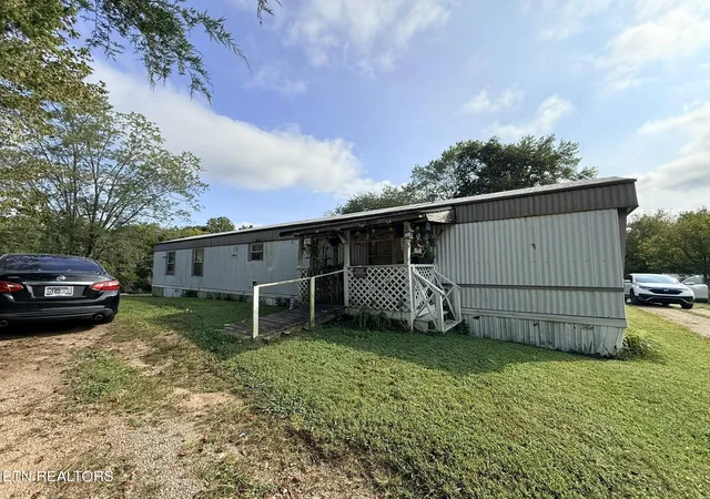 Photo 2 of Sale Pending at 569 Carr Wynn Rd, La Follette, TN 37766 | MLS# 1355837 | Listing updated on 2026-09-18