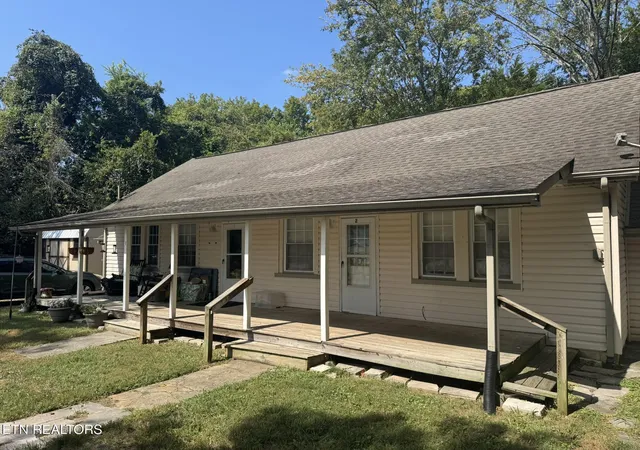 Photo 2 of Multi family home for sale at 4806 Central Ave Pike, Knoxville, TN 37912 | MLS# 1356032 | Listing updated on 2026-10-02