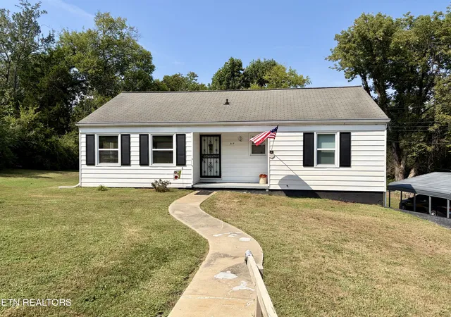 Photo 1 of Single family home for sale at 317 Hartford Rd, Knoxville, TN 37920 | MLS# 1356274 | Listing updated on 2026-09-21