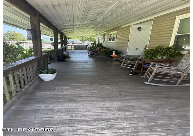 Photo 1 of Single family home for sale at 524 Old Rhea Springs Rd, Spring City, TN 37381 | MLS# 1355842 | Listing updated on 2026-09-22