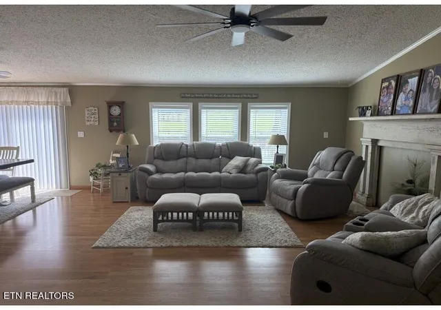 Photo 3 of Single family home for sale at 524 Old Rhea Springs Rd, Spring City, TN 37381 | MLS# 1355842 | Listing updated on 2026-09-22