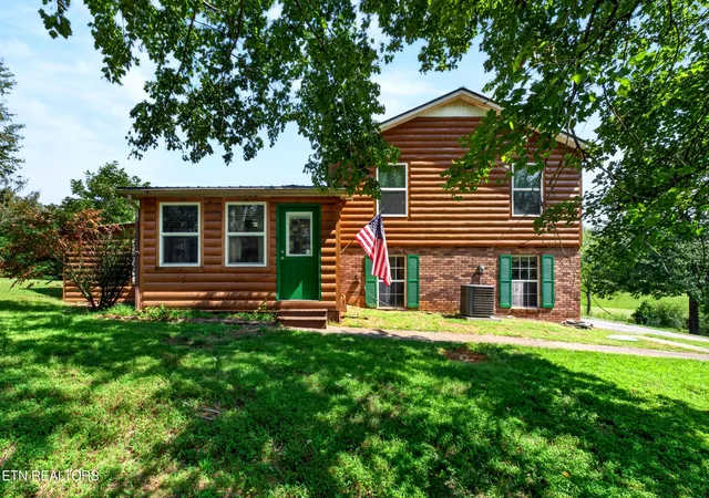 Single family home for sale at 990 Oak Hl Dr, Cookeville, TN 38501 | MLS# 1355846 | Listing updated on 2026-09-17