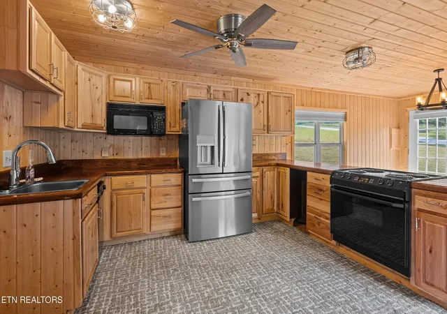 Photo 3 of Single family home for sale at 191 County Rd 244, Athens, TN 37303 | MLS# 1356003 | Listing updated on 2026-09-18