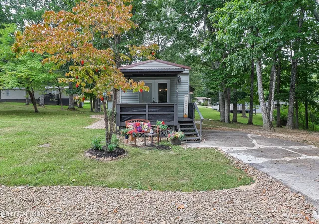 Photo 3 of Single family home for sale at 116 Avon Ln, Crossville, TN 38558 | MLS# 1355863 | Listing updated on 2026-09-21