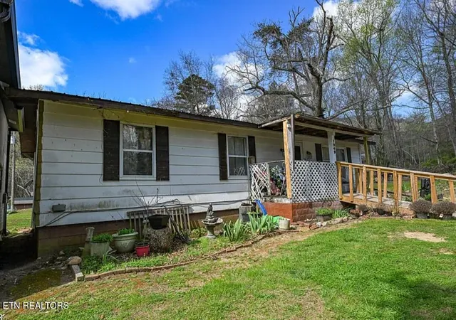Photo 3 of Sale Pending at 1949 Blf Mountain Rd, Sevierville, TN 37876 | MLS# 1355856 | Listing updated on 2026-10-30