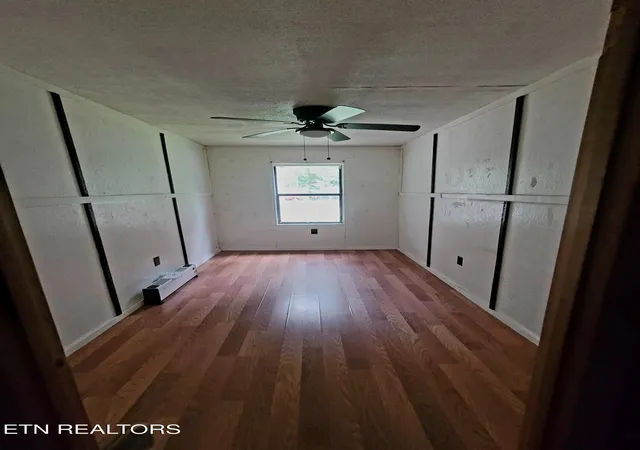 Photo 4 of Sale Pending at 1949 Blf Mountain Rd, Sevierville, TN 37876 | MLS# 1355856 | Listing updated on 2026-10-30