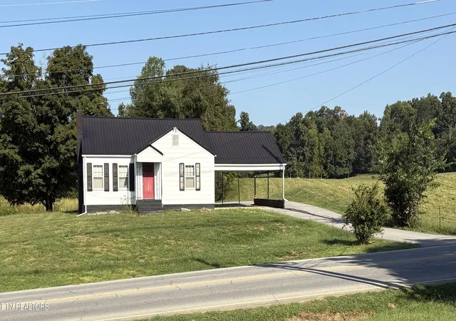 Photo 1 of Sale Pending at 2495 Snapps Fry Rd, Greeneville, TN 37745 | MLS# 1355978 | Listing updated on 2026-10-02