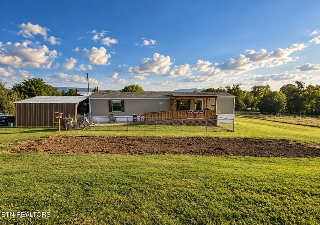 Photo 2 of Single family home for sale at 329 Carr Rd, Seymour, TN 37865 | MLS# 1355901 | Listing updated on 2026-09-22