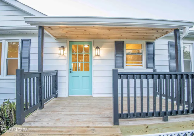 Photo 1 of Single family home for sale at 1618 Old Niles Fry Rd, Maryville, TN 37803 | MLS# 1355923 | Listing updated on 2026-09-25