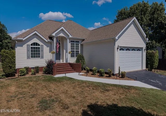Single family home for sale at 2169 Iris Ln, Rickman, TN 38580 | MLS# 1355906