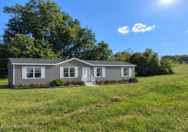 Single family home for sale at 1807 Chestnut St, Sweetwater, TN 37874 | MLS# 1355973
