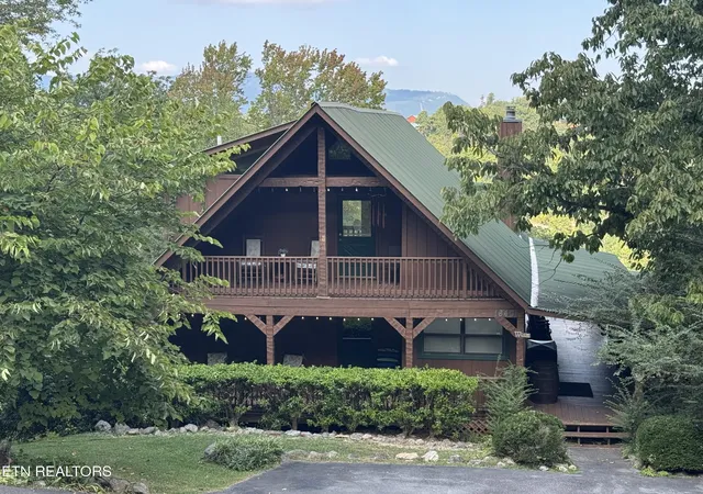Photo 2 of Single family home for sale at 1640 Bench Mountain Way, Sevierville, TN 37862 | MLS# 1355998 | Listing updated on 2026-09-18