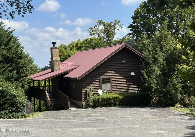 Photo 1 of Single family home for sale at 2409 Walnut Cvs Way, Sevierville, TN 37862 | MLS# 1356004 | Listing updated on 2026-09-18