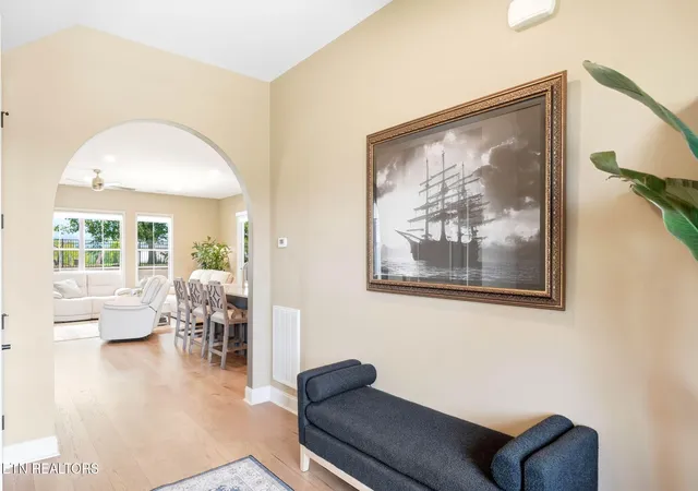 Photo 3 of Single family home for sale at 12033 Signal View Rd, Knoxville, TN 37932 | MLS# 1355938 | Listing updated on 2026-10-05