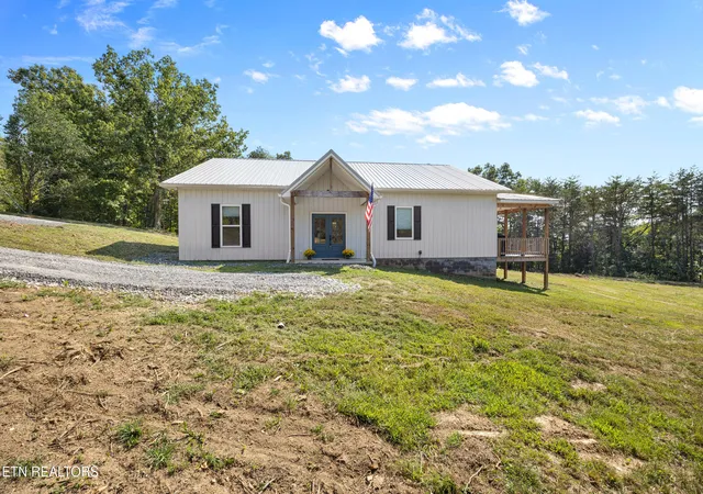 Photo 1 of Single family home for sale at 6222 Thomas Weaver Rd, Knoxville, TN 37938 | MLS# 1356226 | Listing updated on 2026-10-17