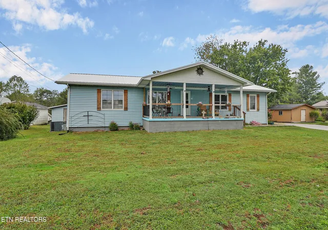 Photo 2 of Single family home for sale at 435 Patton Hts Cir, Jamestown, TN 38556 | MLS# 1356606 | Listing updated on 2026-09-24