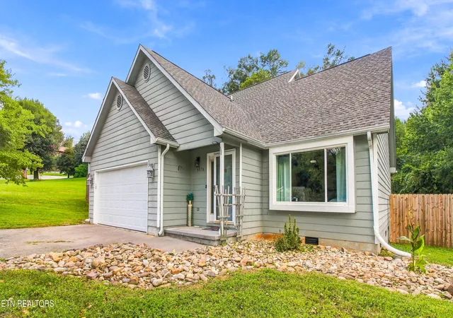 Single family home for sale at 5973 Warrenpark Ln, Knoxville, TN 37912 | MLS# 1356044