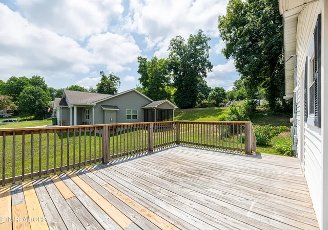 Photo 4 of Single family home for sale at 1314 Goldleaf St, Maryville, TN 37801 | MLS# 1356040 | Listing updated on 2026-09-22
