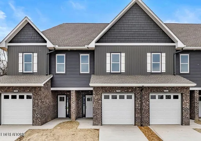 Photo 1 of Single family home for sale at 715 Haig St, Maryville, TN 37801 | MLS# 1356051 | Listing updated on 2026-09-21