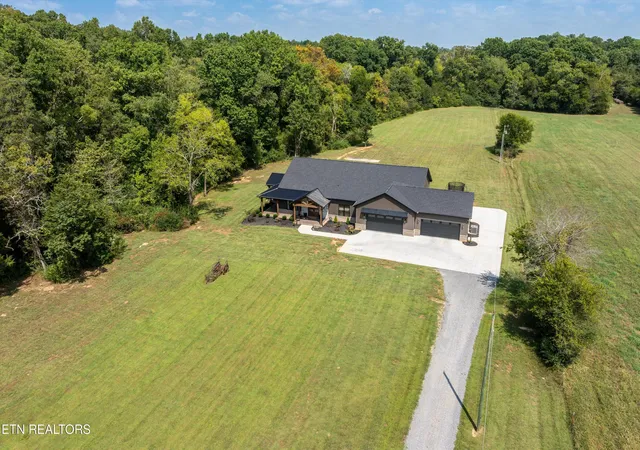 Photo 3 of Single family home for sale at 5854 Craigs Chapel Rd, Greenback, TN 37742 | MLS# 1356059 | Listing updated on 2026-09-23