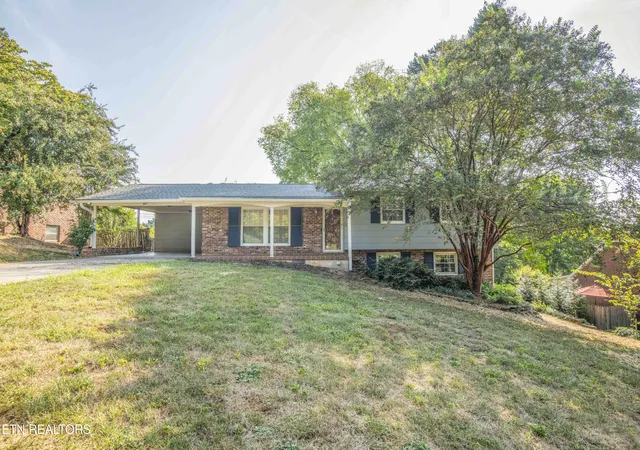 Photo 1 of Single family home for sale at 7608 Sabre Dr, Knoxville, TN 37919 | MLS# 1356304 | Listing updated on 2026-10-15