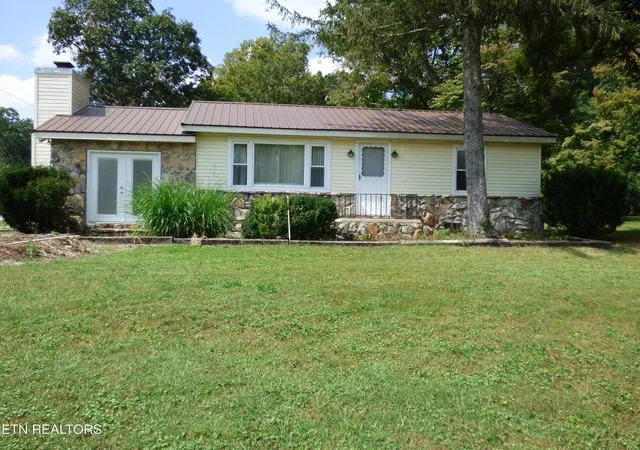 Photo 1 of Single family home for sale at 12 Shadberry Rd, Crossville, TN 38572 | MLS# 1356238 | Listing updated on 2026-09-22